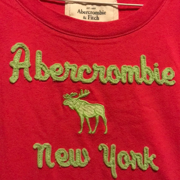 Women’s M Magenta Abercrombie & Fitch Tee - Picture 3 of 5